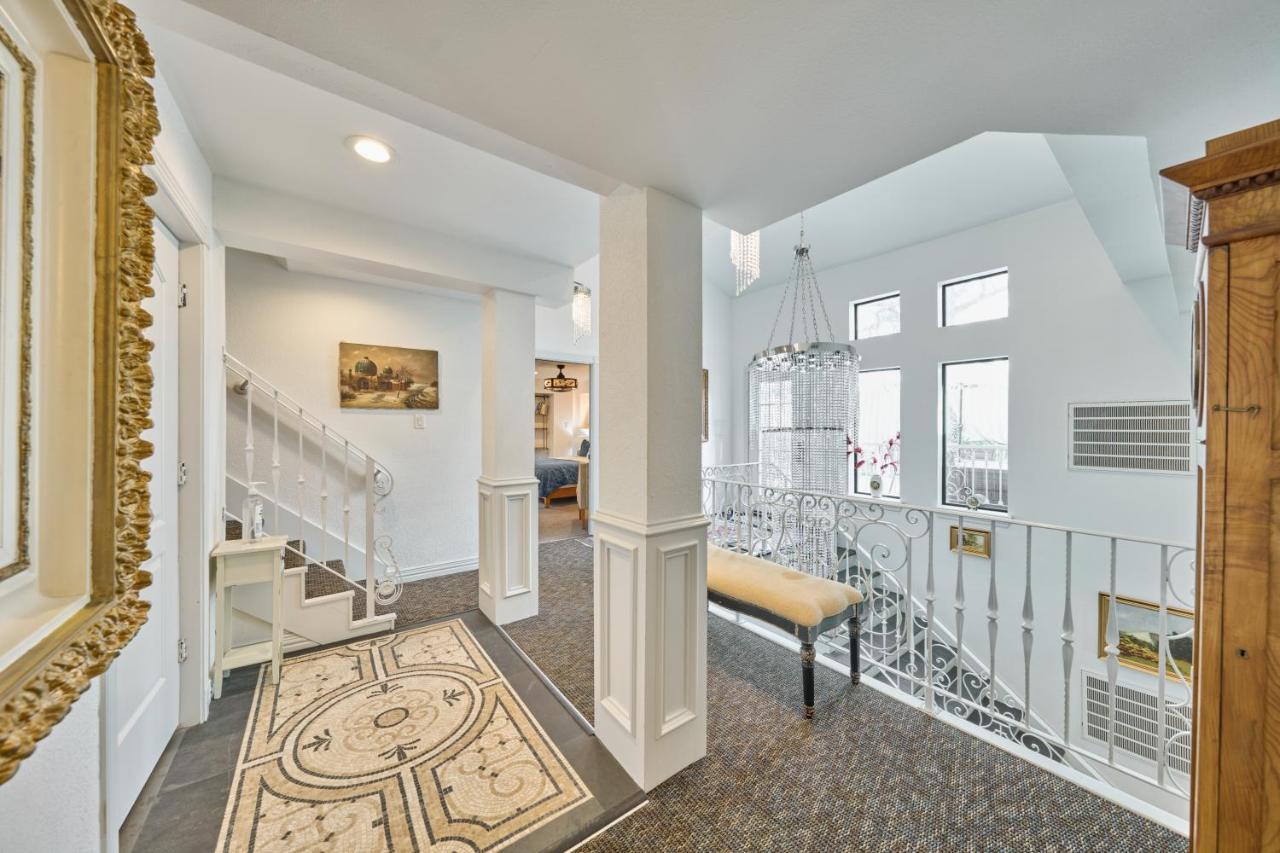 Villa With 8 Bedrooms And Heated Swimming Pool Хюстън Екстериор снимка
